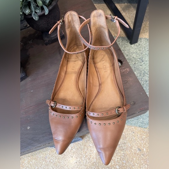 Coach Shoes - Coach Jody Tan Leather Studded‎ Pointed Toe Flats Ankle Strap Women’s Size 8.5